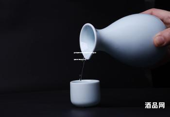 茅台镇酱香型白酒品牌排行榜(茅台镇酱香酒谁家最好)