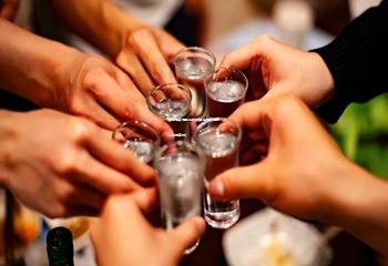 茅台迎宾酒鉴定技巧(茅台迎宾酒怎么验证真伪)