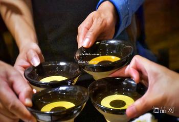 白酒代理一年挣多少利润啊知乎,白酒代理生意好做吗代理会赔钱吗