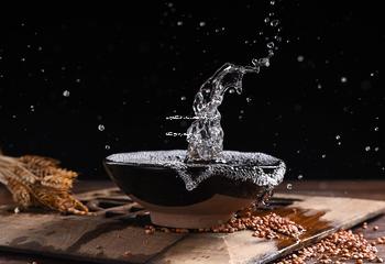 茅台迎宾怎么这么便宜(为什么茅台迎宾酒价格相差那么多)