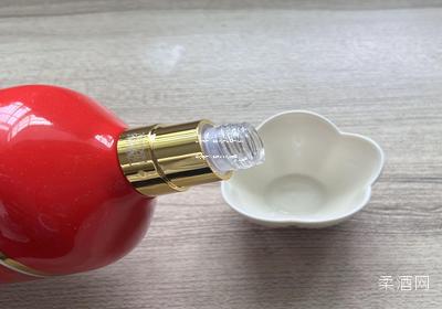 茅台飞天53度价格表今日一批价(茅台飞天53度最新价格行情)