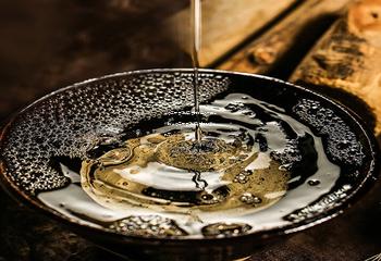 茅台王子酒和迎宾酒哪个适合长期存放呢(茅台王子酒和迎宾酒哪个性价比高)