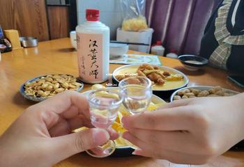 茅台迎宾酒怎么那么便宜(茅台迎宾喝着怎么样)