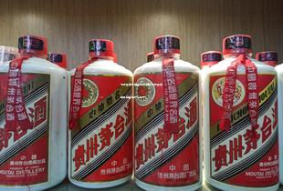 飞天茅台外包装可以拆吗(飞天茅台的外包装是什么样子)