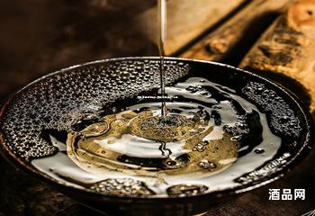 浓香兼酱香特点,浓酱兼香型什么意思
