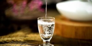 十年飞天茅台酒53度多少钱一瓶,十年飞天茅台53度价格2021市场价