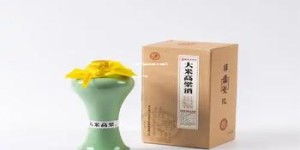 荷之露53度白酒凝香,荷之露52度多少钱一瓶