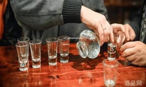中国高端酱香白酒品牌排行(中高端酱香型白酒)